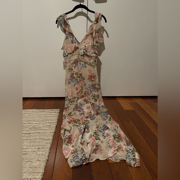 FLORET STUDIOS Floral Cold Shoulde Ruffle Maxi Dress - Picture 4 of 5